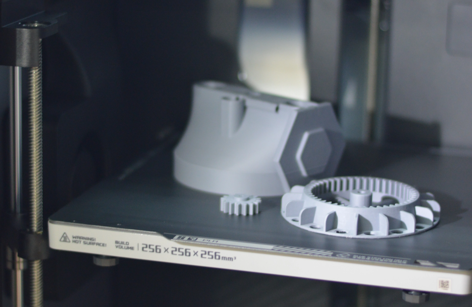 Fortschrittliche Fertigungstechnologien und nachgelagerter Präzisionsbearbeitung dank 3D-Druck.